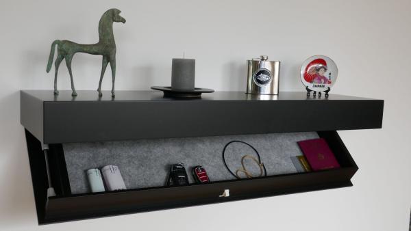 SECURO Nero 90, Wandboard mit Geheimfach 90 cm schwarz, geöffnet